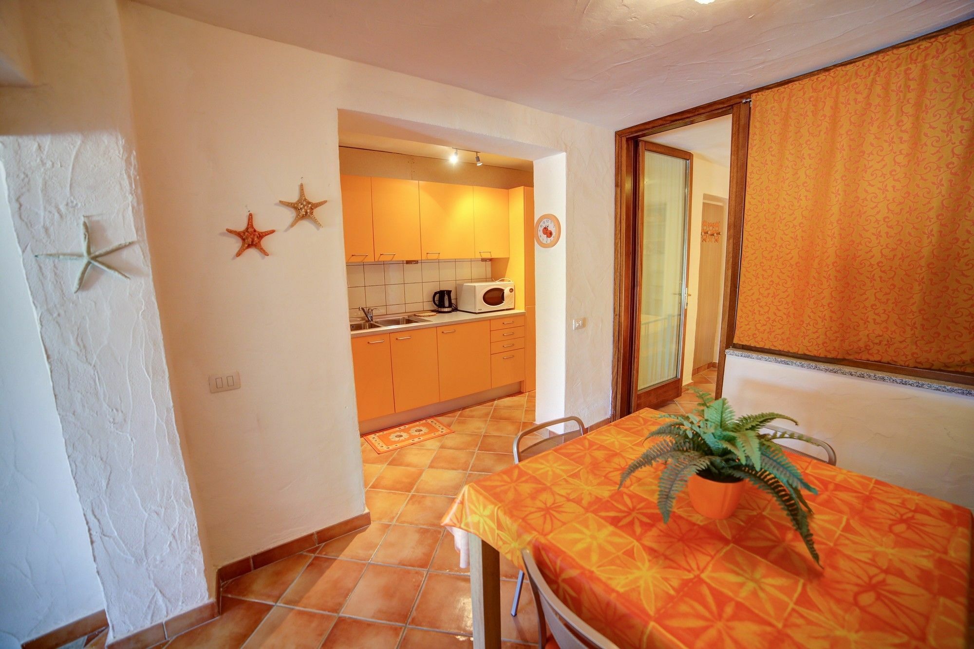 Delia Apartments San Teodoro  Exterior photo