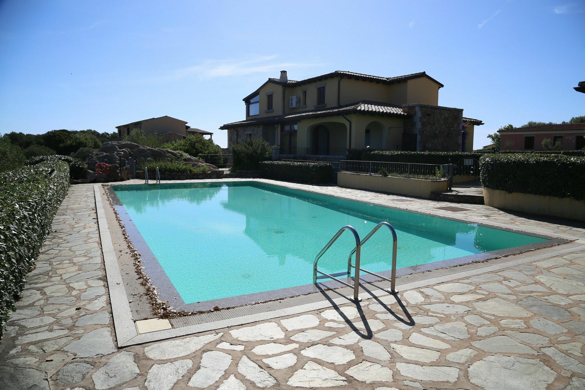 Delia Apartments San Teodoro  Exterior photo